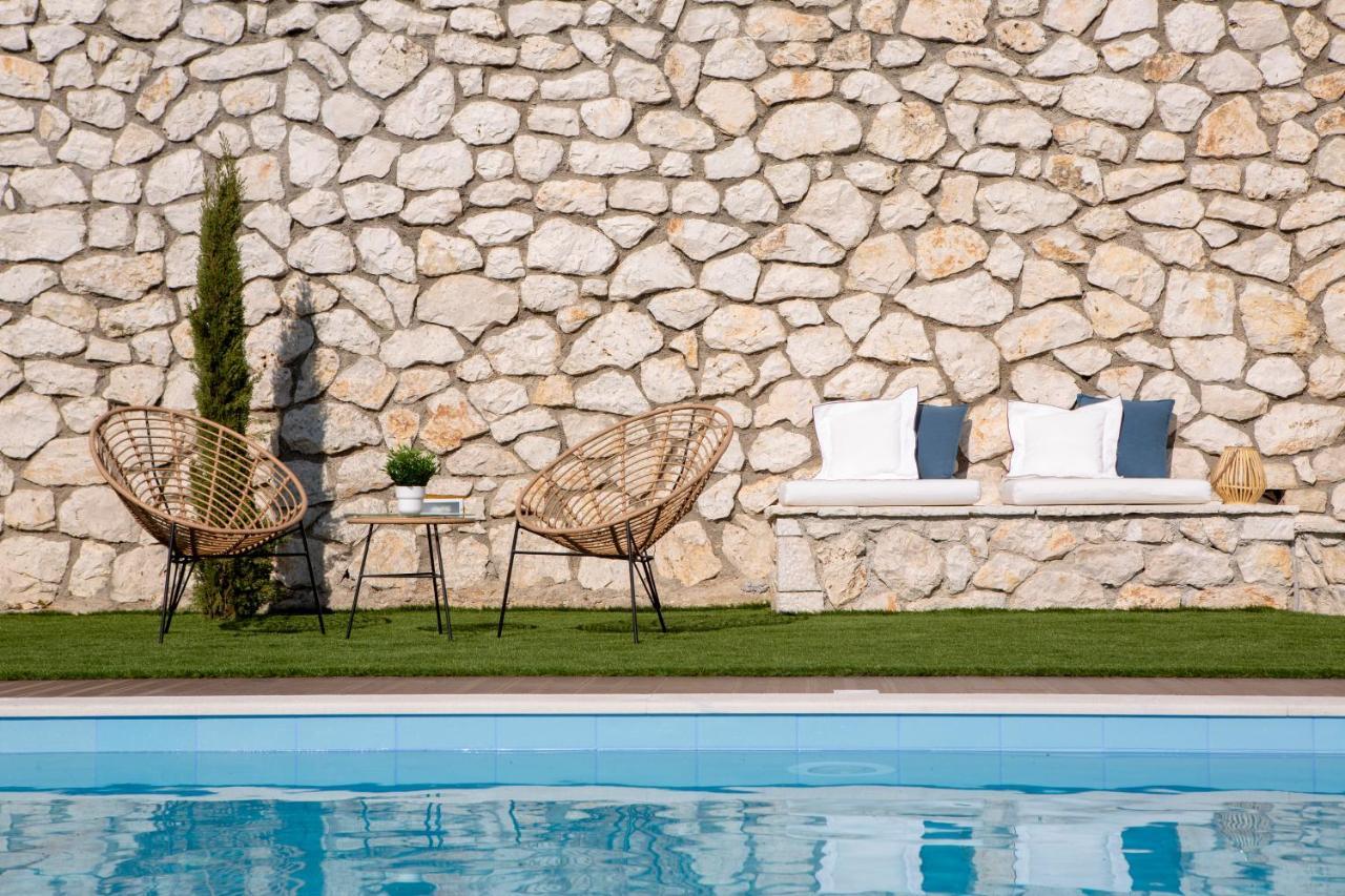 Heavenly Heights Villas By Kb Hospitality Evgiros Exterior photo